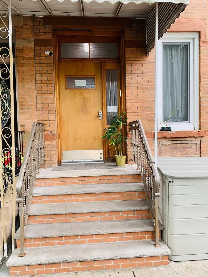 Homestay Urban Jungle Oasis In Queens! Apartment New York
